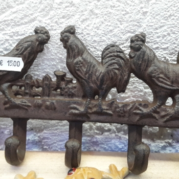 hens and rooster coat rack