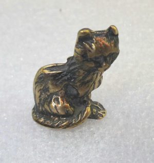 Figurine chat assis en bronze
