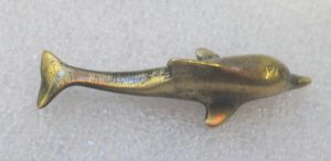 Figurine petit dauphin en bronze