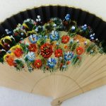 Éventail en bois peint à la main fabriqués en Espagne - noir