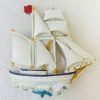 Magnet voilier blanc/ bleu personnalisable ou mouette en résine