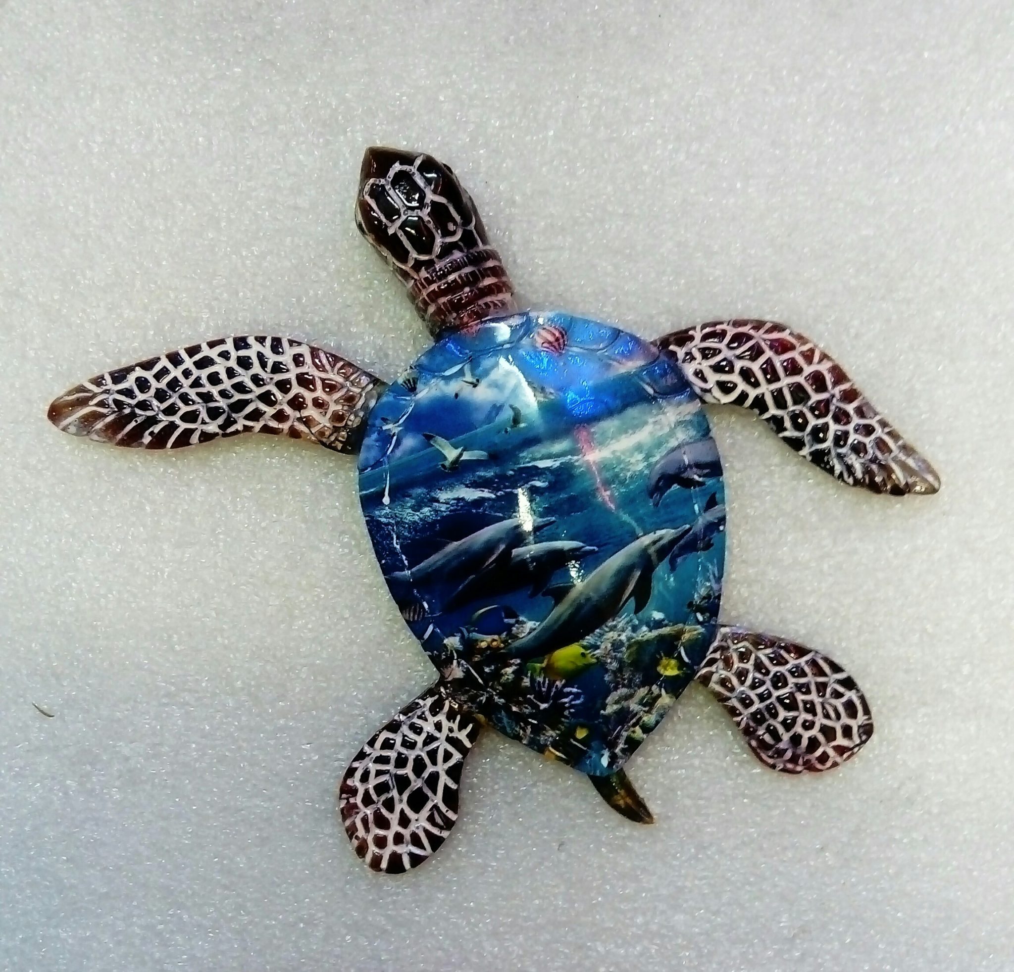 Tortue de mer en résine à accrocher ou à poser Boutique Idellia Au centre de Hyères Tortue de mer en résine à accrocher ou à poser Boutique Idellia Au centre de Hyères