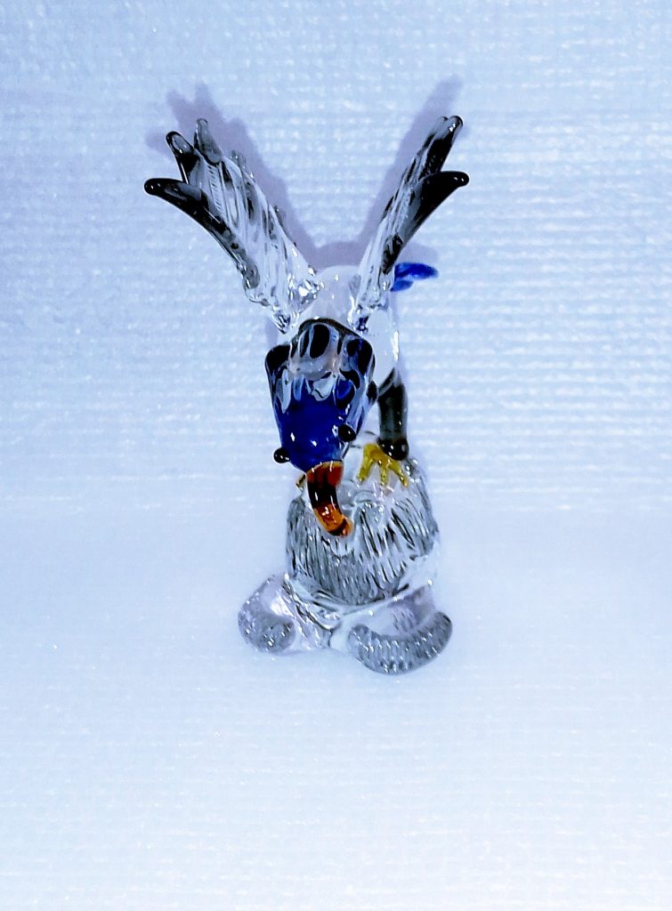Figurine de perroquet faite main en verre soufflé : cacatoès vert avec écusson jaune - France