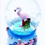 Boule à neige 9 cm Nice/Cannes/Antibes/Monaco, Verdon, Saint Tropez, Provence, Antibes, Marseille - Flamant rose