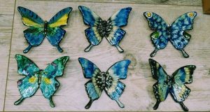 papillons en céramique faits main