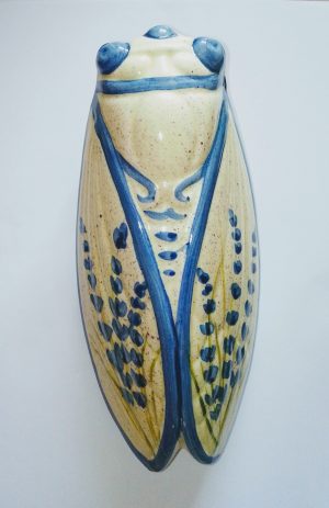 cigale bleue lavande en céramique création française fait main 23 cm