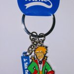 le petit prince cape / manteau porte clé de collection