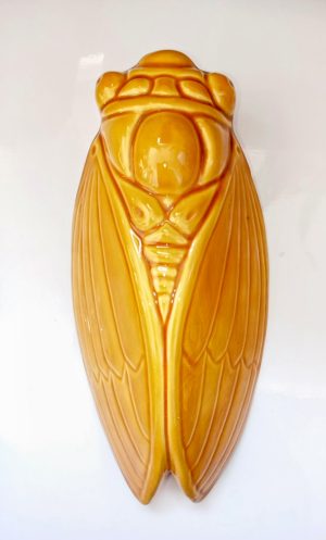 cigale jaune miel 30 cm en céramique fabriquée dans le sud de la France