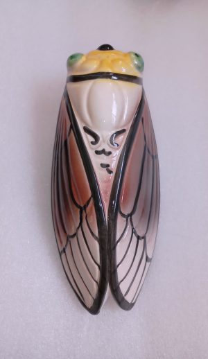 1.cigale marron en céramique modèle unique fabriquée en France