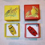 Boîte cigale rouge ou jaune a motifs de la Provence