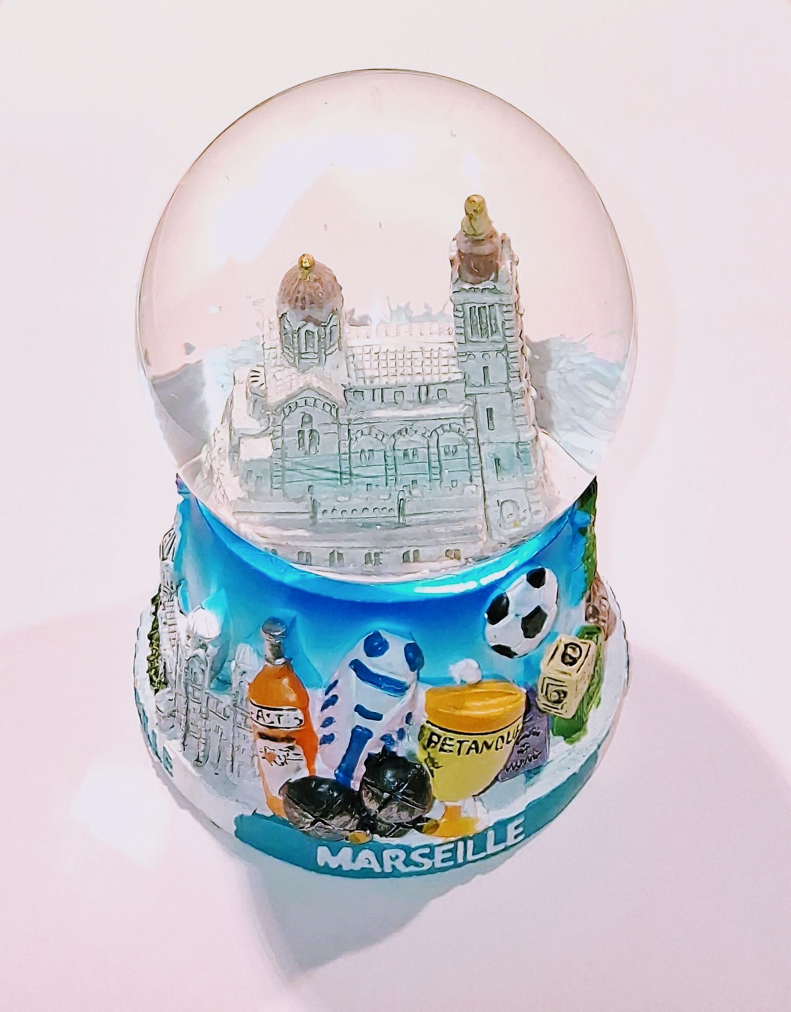 Boule a neige Marseille 2