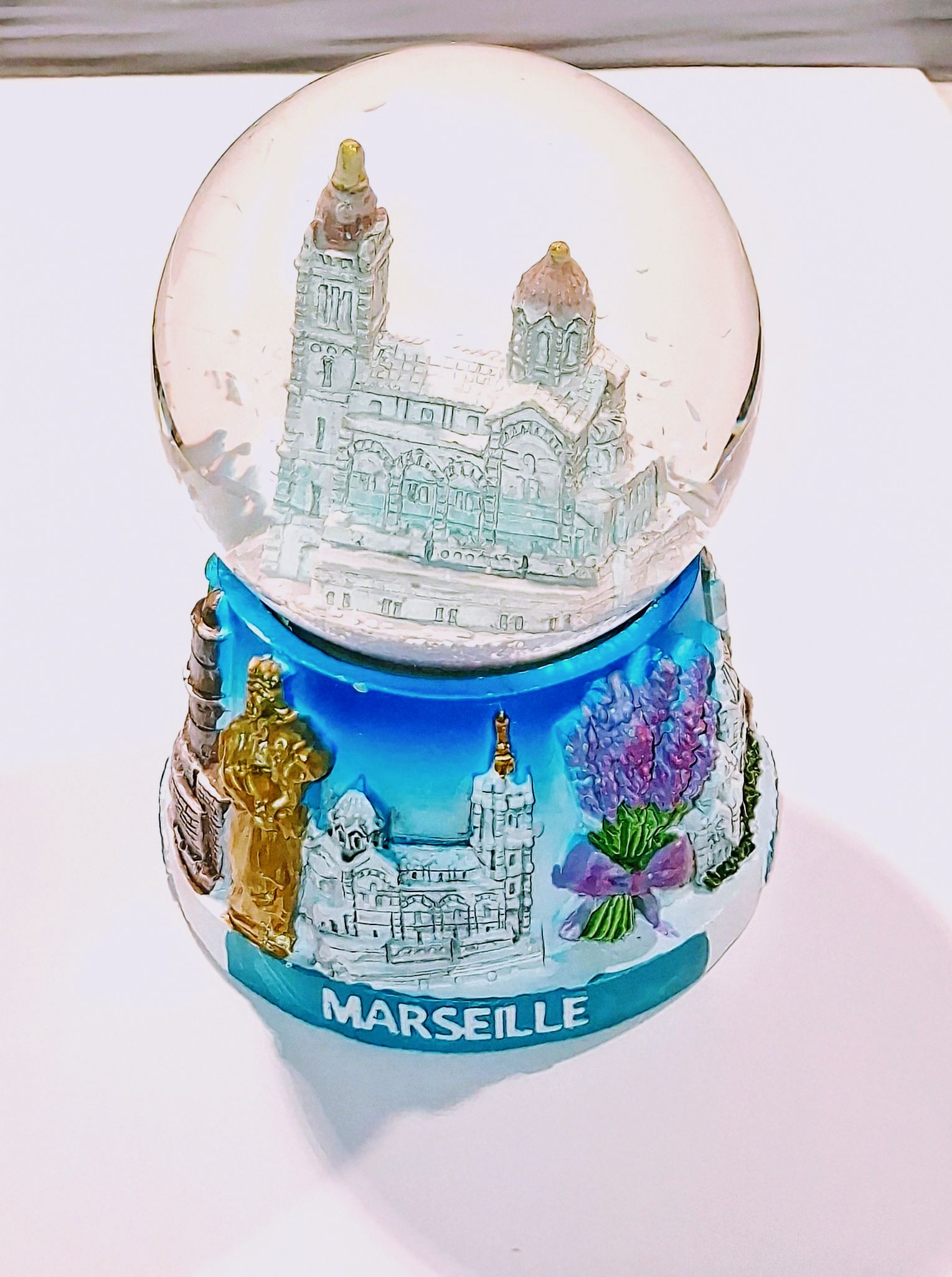 Marseille 2 boule à neige